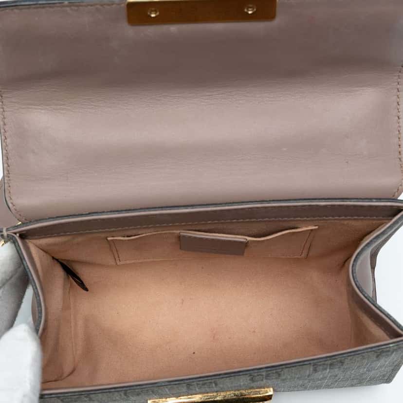 Gucci Small GG Supreme Pearl Studded Padlock Crossbody Brown Canvas Good condition - Model View