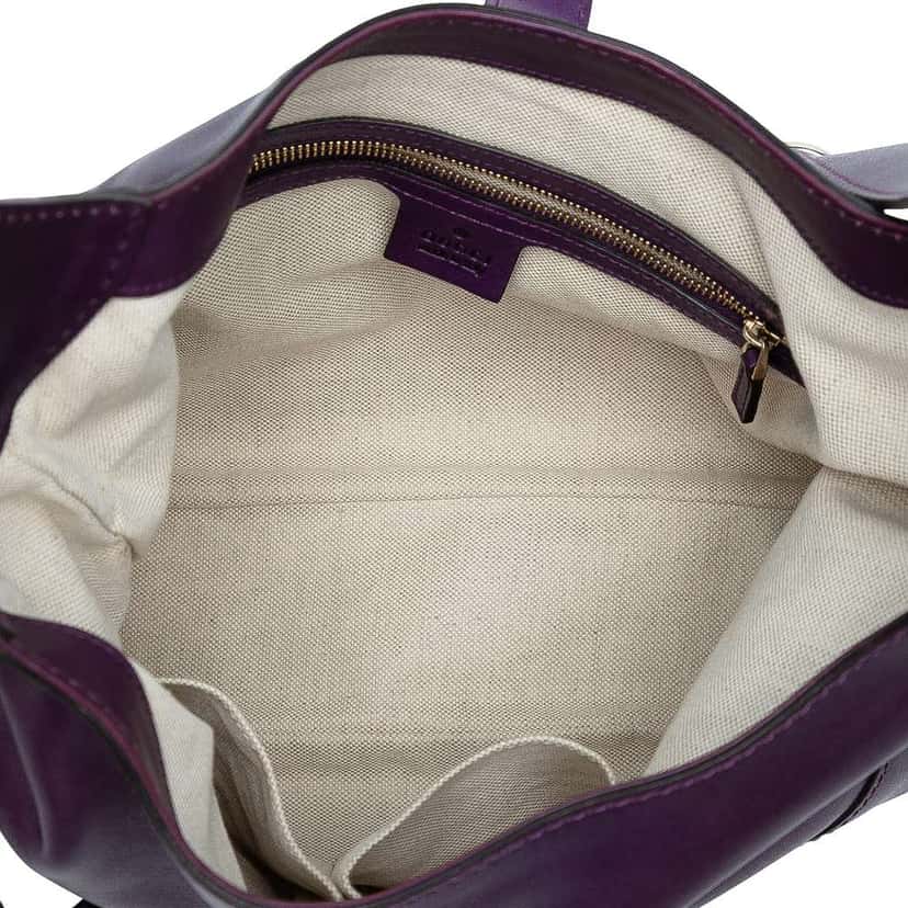 Gucci Calfskin Jackie O Bouvier Crossbody Purple Leather Good condition - Model View