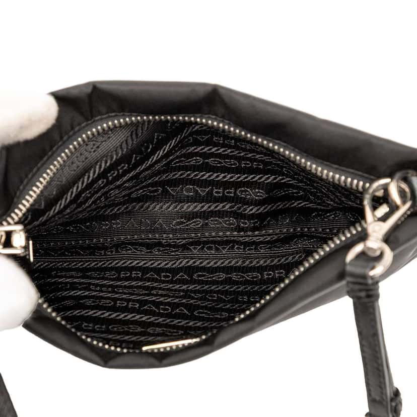 Prada Tessuto Tattoo Pochette Black Good condition - Model View
