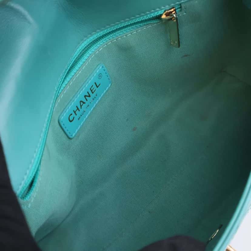 Chanel Medium Stitched Calfskin Covered CC Flap Blue Leather Good condition - Box View