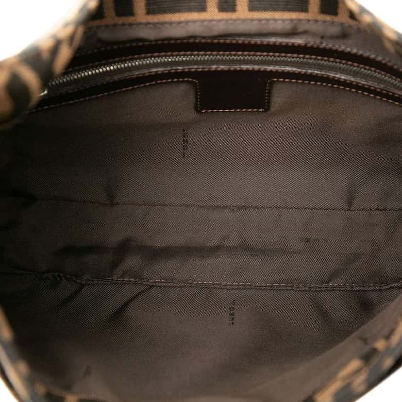 Fendi Zucca Canvas Shoulder Bag Brown Canvas Good condition - Model View