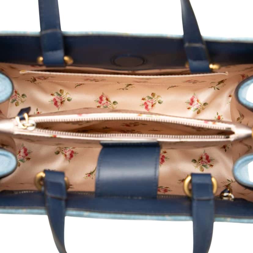Gucci Small GG Marmont Matelasse Denim Pearly Satchel Blue Denim Very good condition - Model View