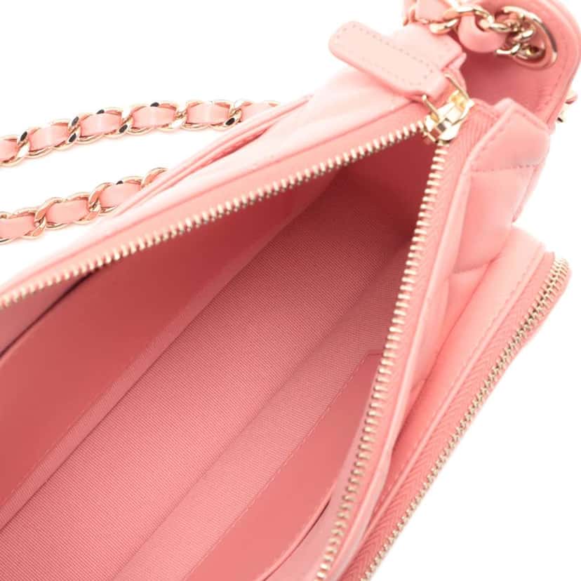 Chanel Small Quilted Lambskin Clutch with Chain Shoulder Bag Pink Leather Good condition - Inside View