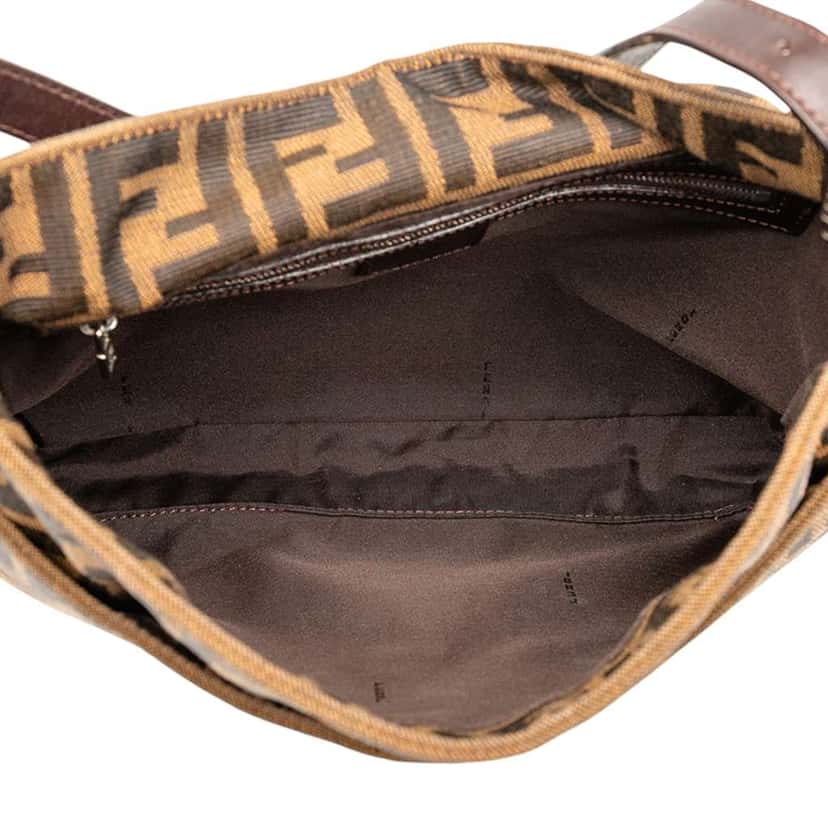 Fendi Zucca Canvas Shoulder Bag Brown Canvas Good condition - Model View