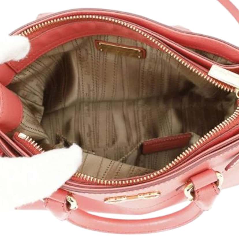 Salvatore Ferragamo Small Leather Gancini Beky Satchel Pink Leather Good condition - Model View