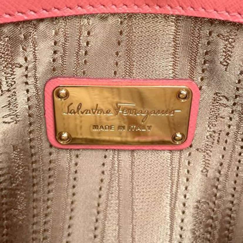 Salvatore Ferragamo Small Leather Gancini Beky Satchel Pink Leather Good condition - Box View