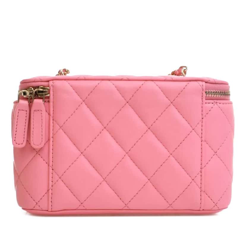 Chanel Small Quilted Lambskin Pearl Crush Vanity Case with Chain Pink Leather Good condition - Inside View