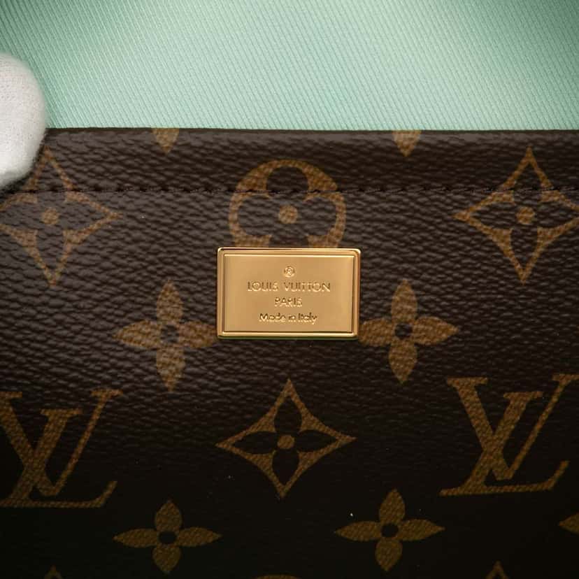 Louis Vuitton Vernis Miroir Venice Green Leather Good condition - Box View
