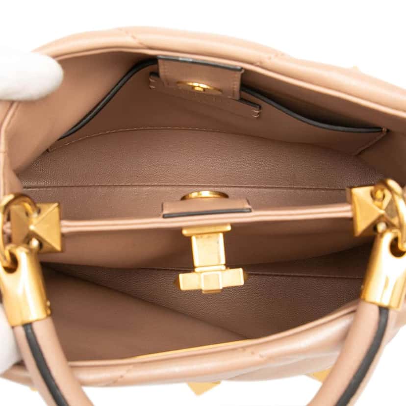 Valentino Small Nappa Roman Stud The Handle Bag Brown Leather Good condition - Model View