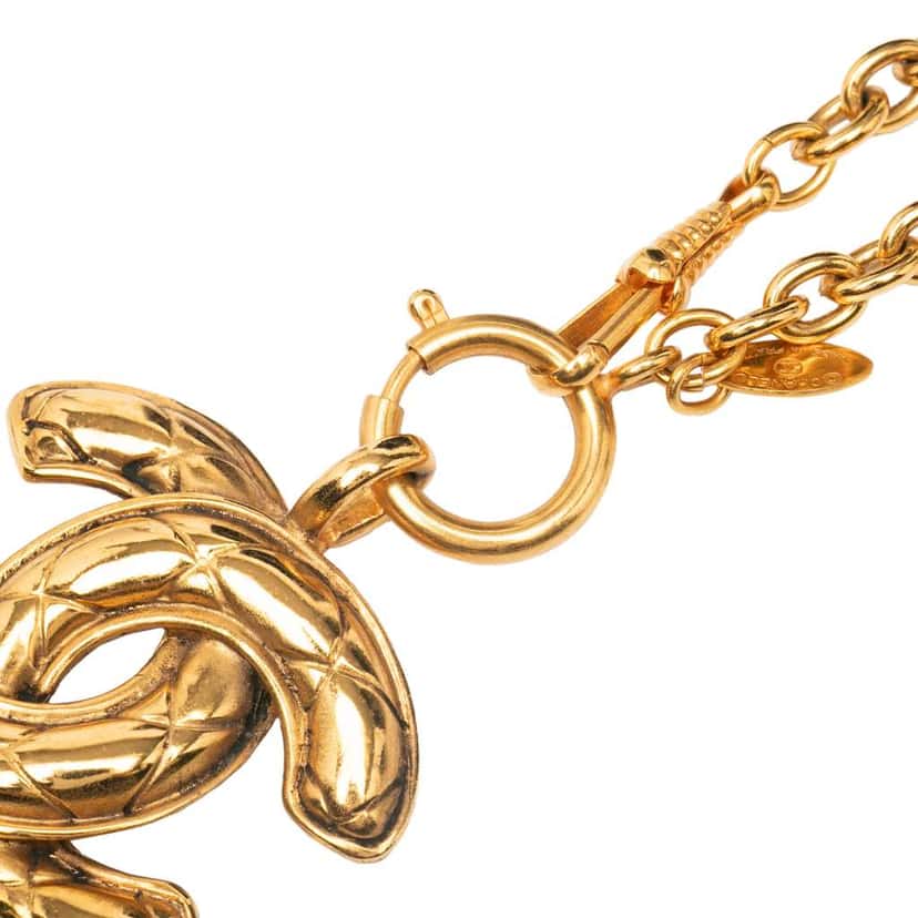Chanel Gold Plated Quilted CC Pendant Necklace Gold Metal Good condition - Inside View