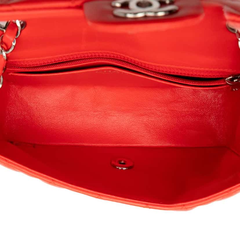 Chanel Mini Rectangular Classic Lambskin Single Flap Red Leather Good condition - Model View