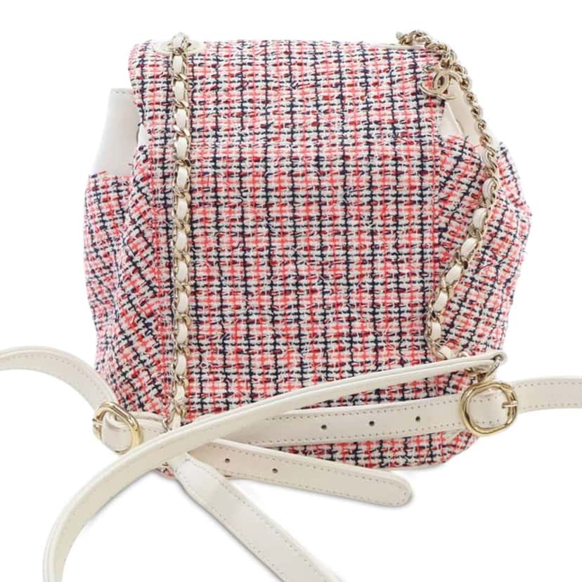 Chanel Tweed and Lambskin CC Mania Backpack Red Tweed Good condition - Inside View
