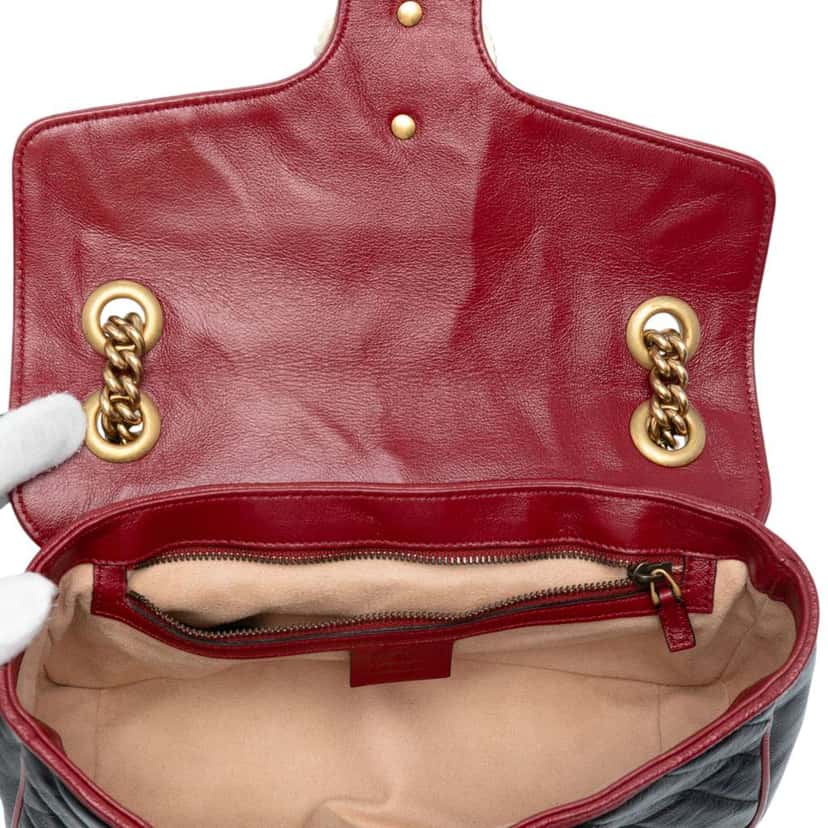 Gucci Medium GG Marmont Matelasse Diagonal Leather Torchon Shoulder Bag Black Leather Good condition - Model View