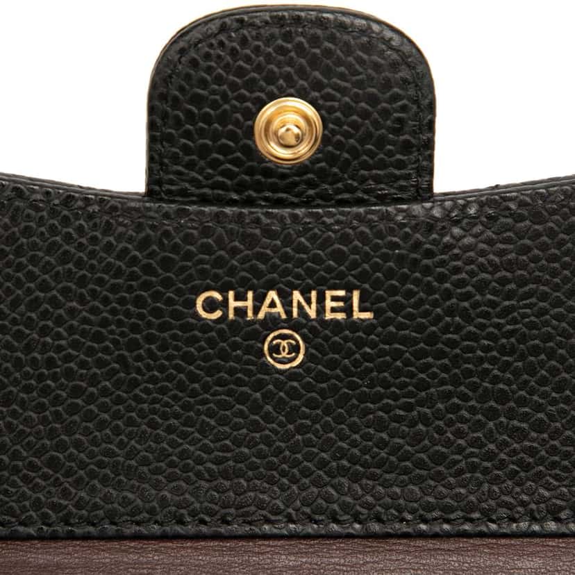 Chanel CC Quilted Caviar Compact Flap Wallet Black Leather Good condition - Box View
