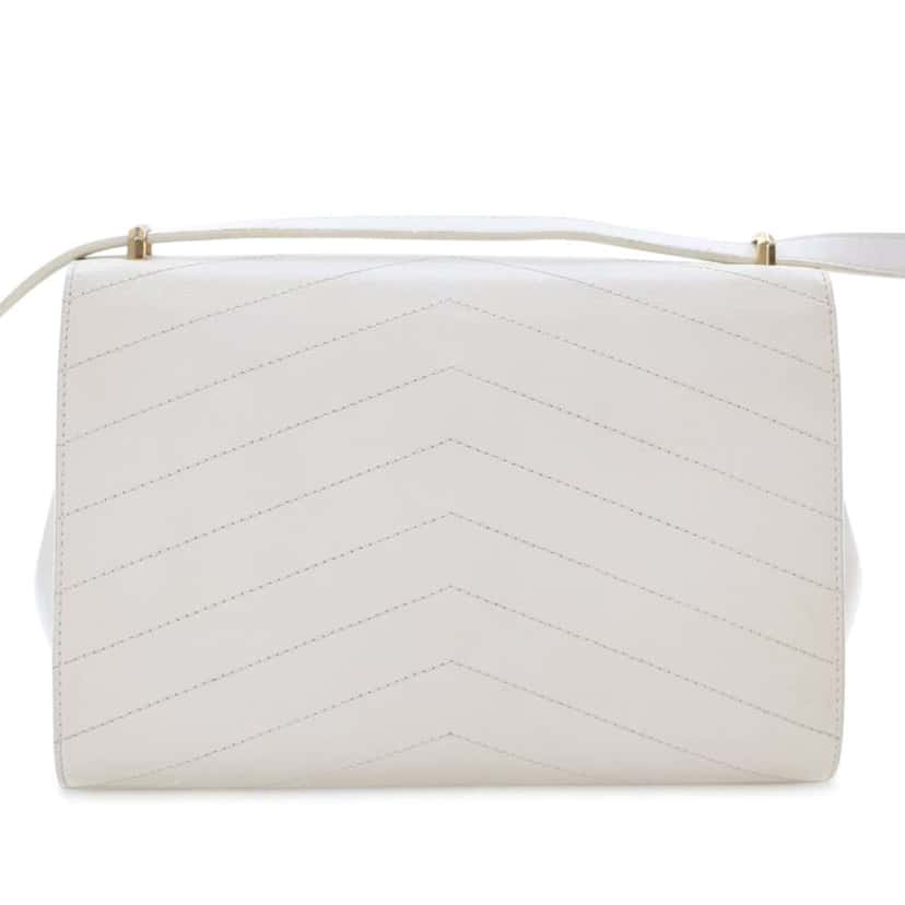 Chanel Medium Chevron Calfskin Casual Trip Flap White Leather Good condition - Inside View