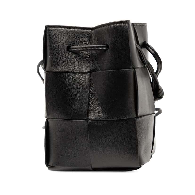 Bottega Veneta Mini Nappa Maxi Intrecciato Cassette Bucket Bag Black Leather Good condition - Back View