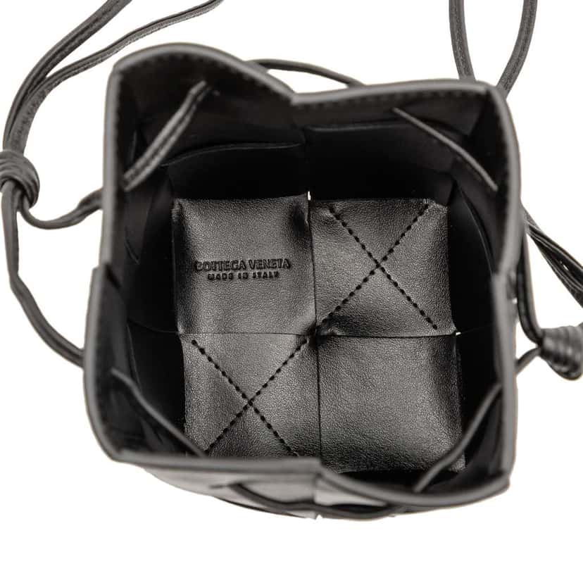 Bottega Veneta Mini Nappa Maxi Intrecciato Cassette Bucket Bag Black Leather Good condition - Model View