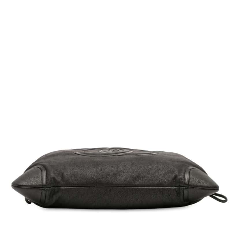 Chanel Washed Calfskin CC Cup Drawstring Tote Black Leather Good condition - Inside View