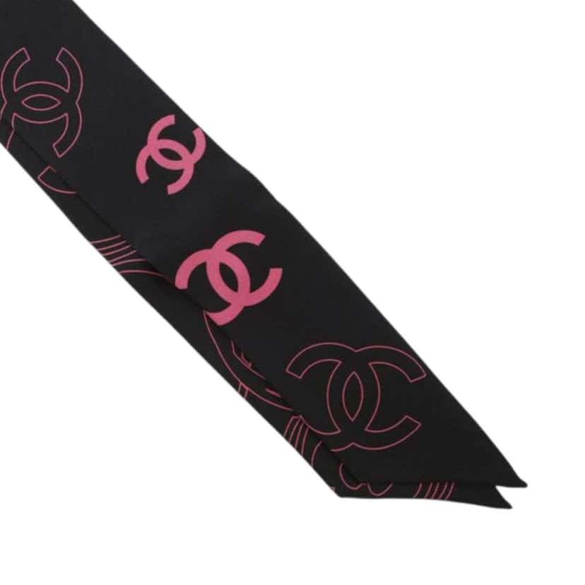Chanel CC Silk Bandeau Scarf Black Silk Very good condition - Model View