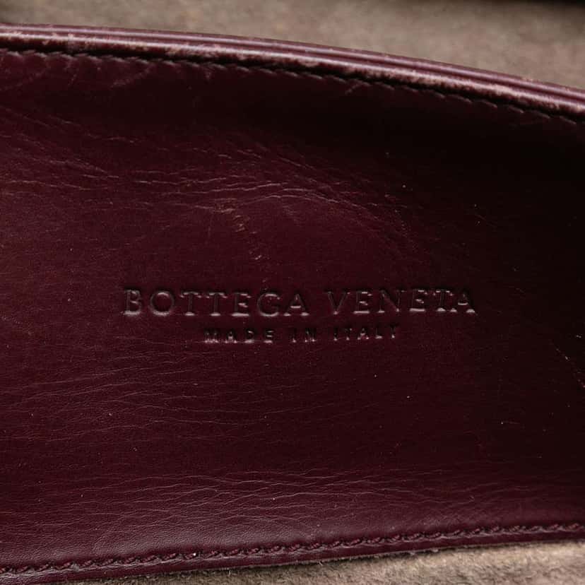 Bottega Veneta Medium Nappa Intrecciato Roma Tote Red Leather Good condition - Box View