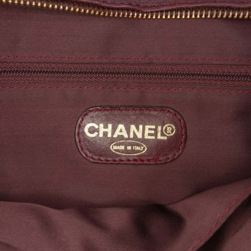 Chanel CC Caviar Chain Turn Lock Tote Red Leather Good condition - Box View
