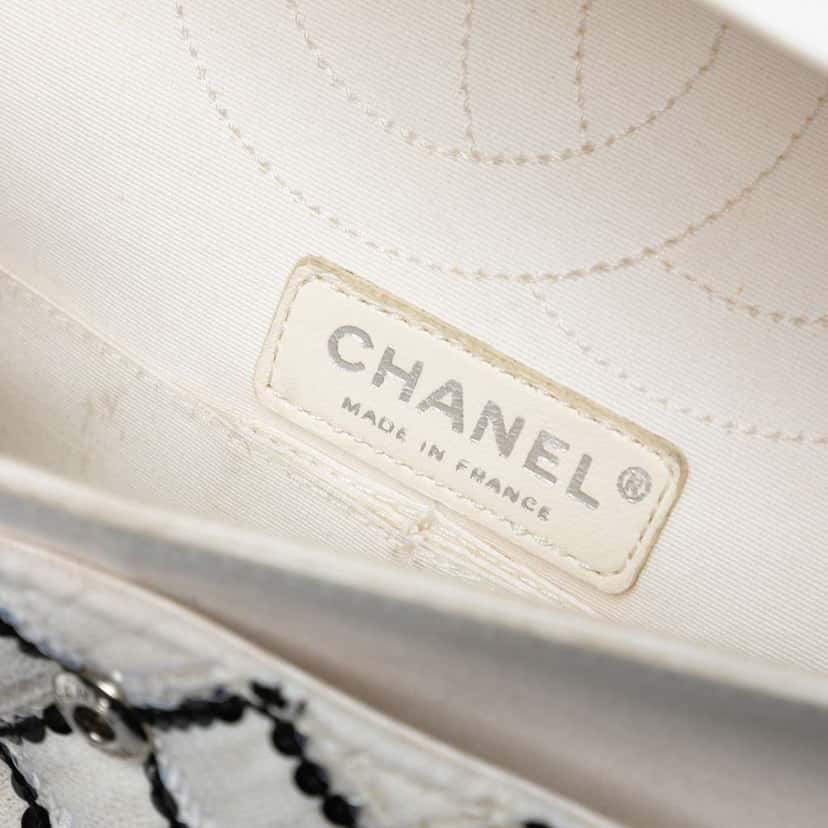 Chanel Reissue 2.55 Quilted Sequined Mesh Double Flap 225 White Polyester Good condition - Box View