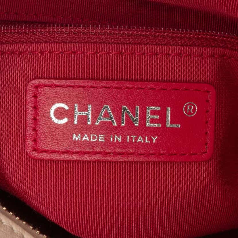 Chanel Small Quilted Aged Calfskin Gabrielle Hobo Brown Leather Good condition - Box View