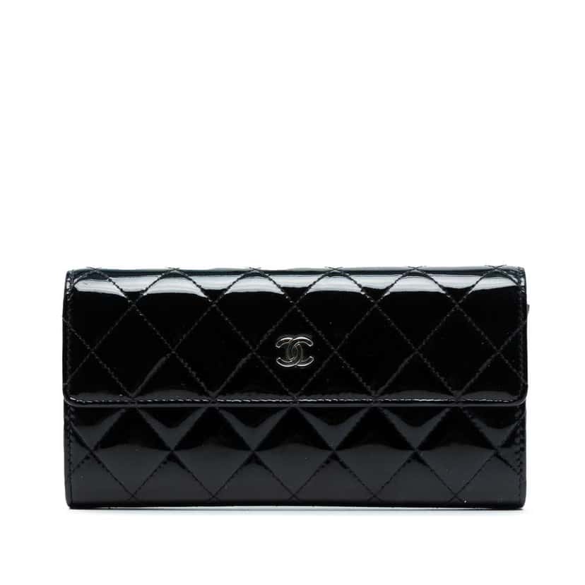 Chanel Large CC Quilted Patent Flap Wallet Black Leather Good condition - Front View