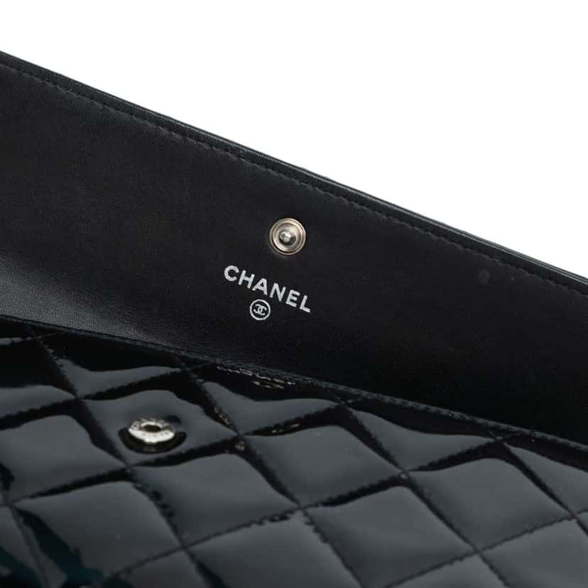 Chanel Large CC Quilted Patent Flap Wallet Black Leather Good condition - Box View