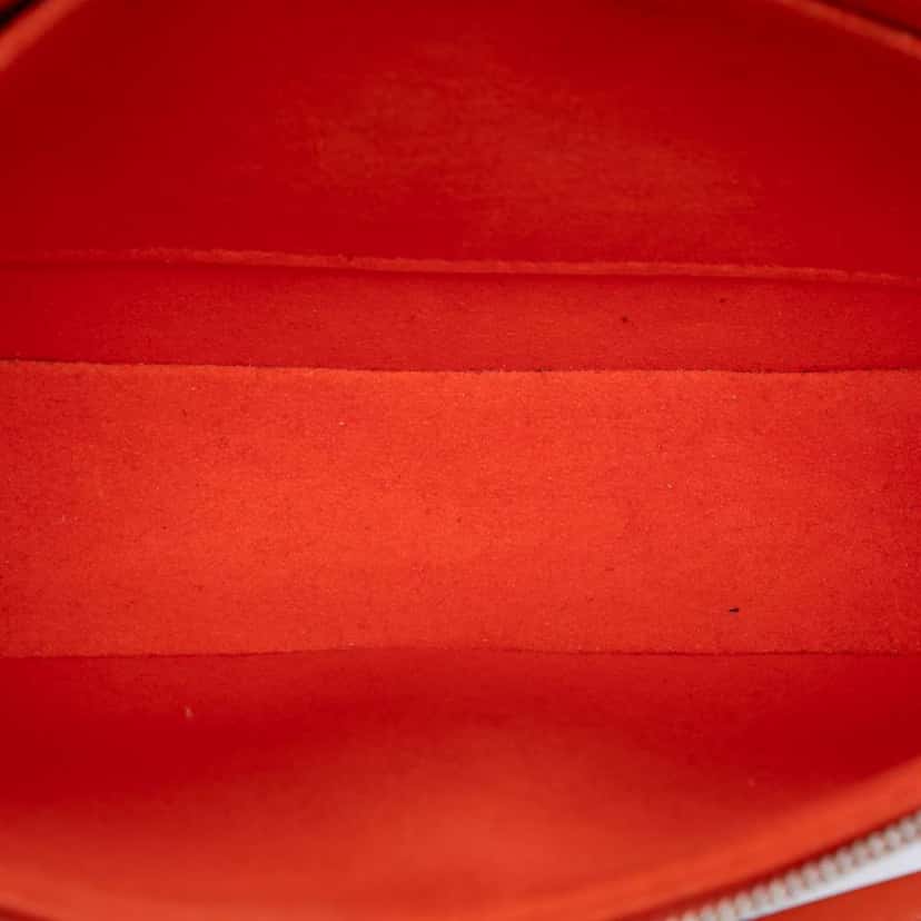 Louis Vuitton Epi Pochette Accessoires Orange Leather Good condition - Model View
