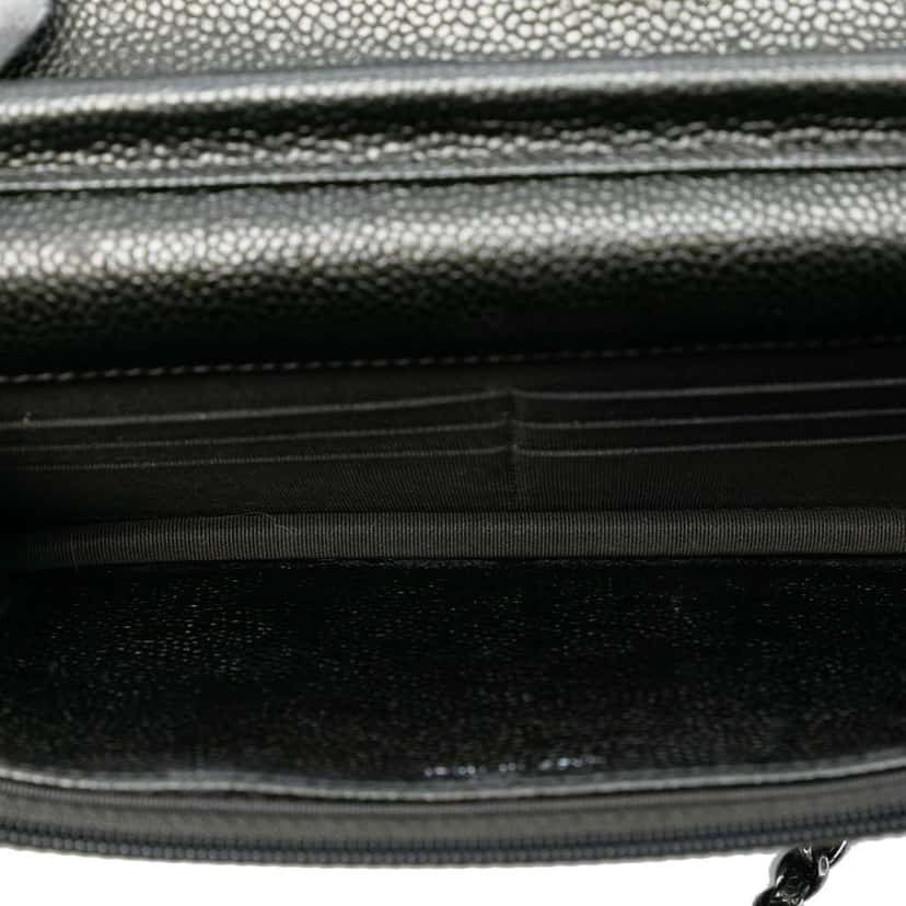 Chanel CC Quilted Caviar Wallet on Chain Black Leather Good condition - Model View
