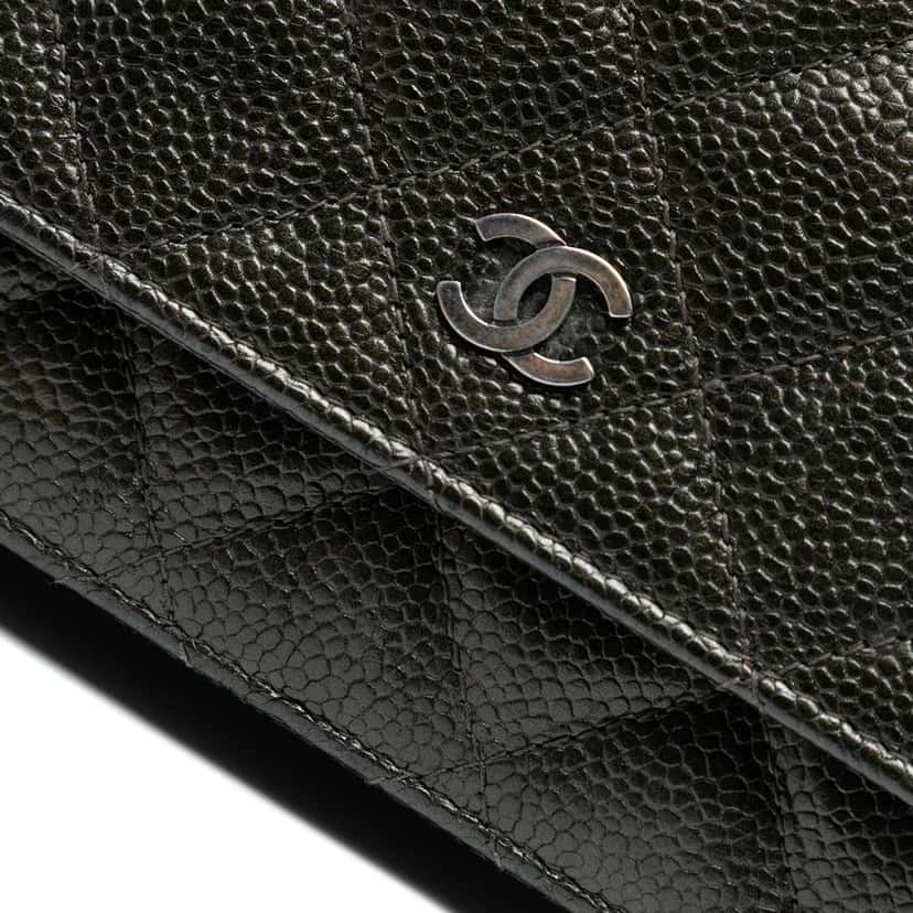 Chanel CC Quilted Caviar Wallet on Chain Black Leather Good condition - Box View