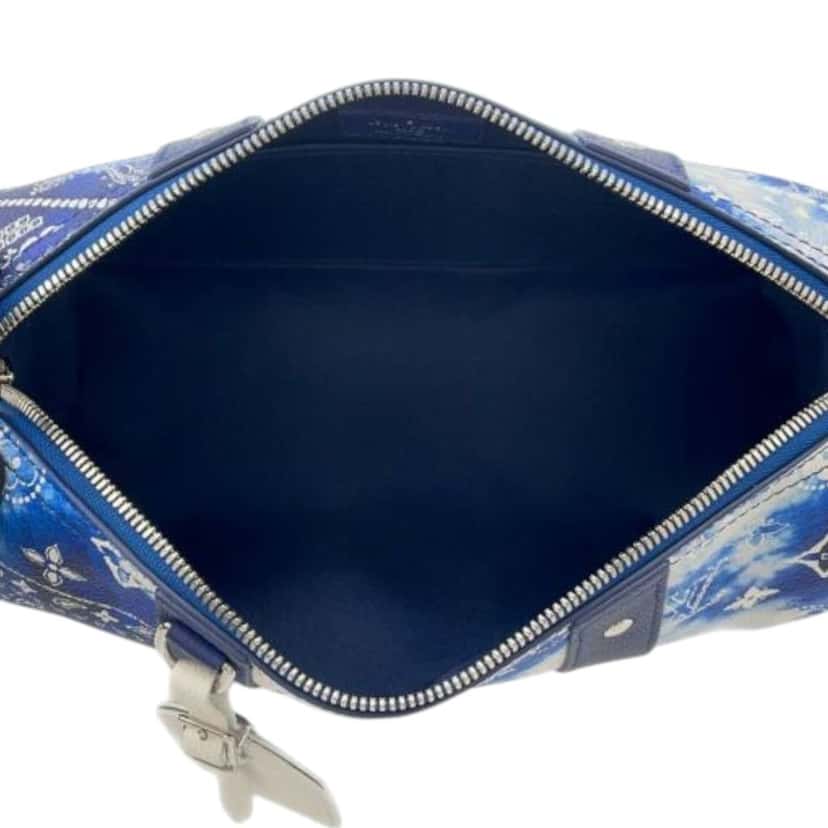 Louis Vuitton Monogram Bandana City Keepall Blue Good condition - Model View