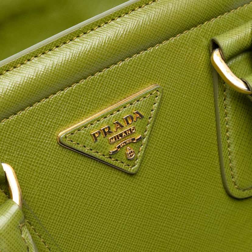 Prada Saffiano Vernice Parabole Tote Green Leather Good condition - Box View