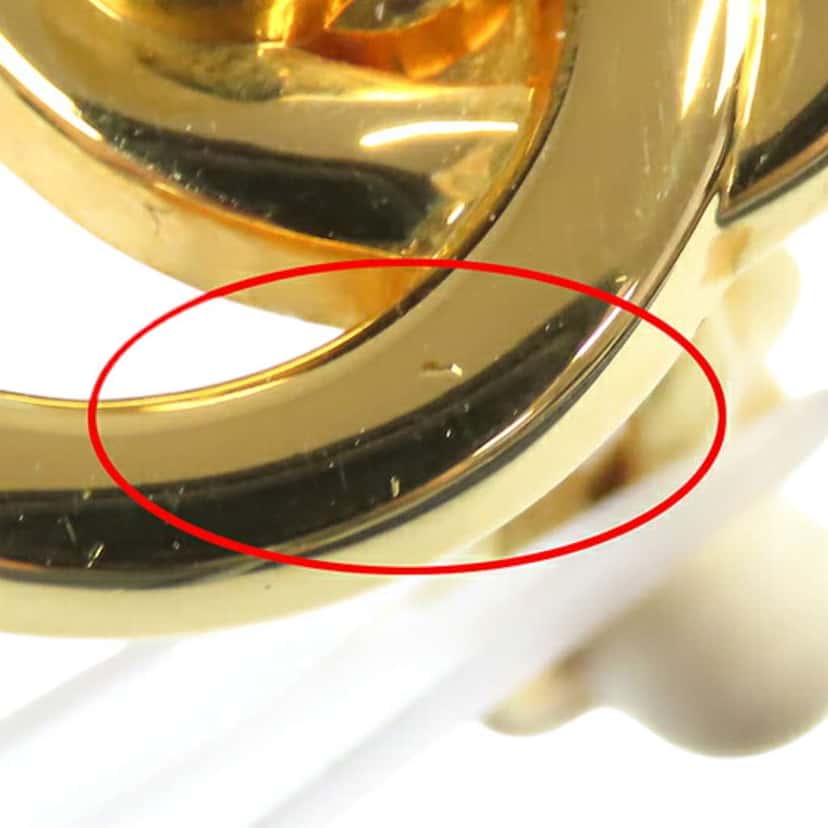 Chanel Gold Plated CC Turn Lock Clip on Earrings Gold Metal Good condition - Box View