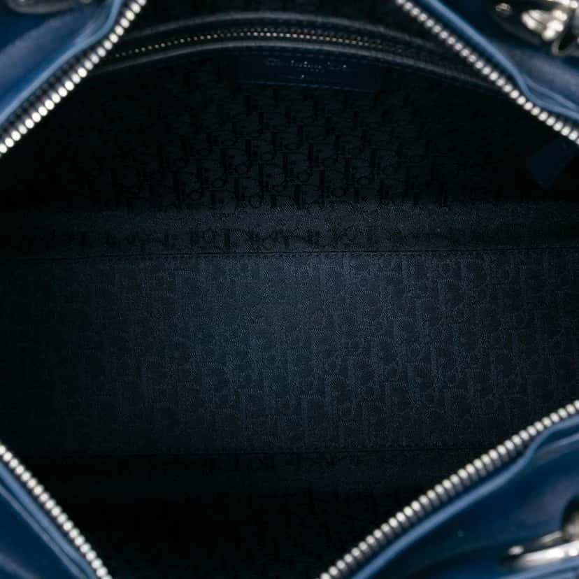 Dior Large Lambskin Cannage Lady Dior Blue Leather Very good condition - Model View