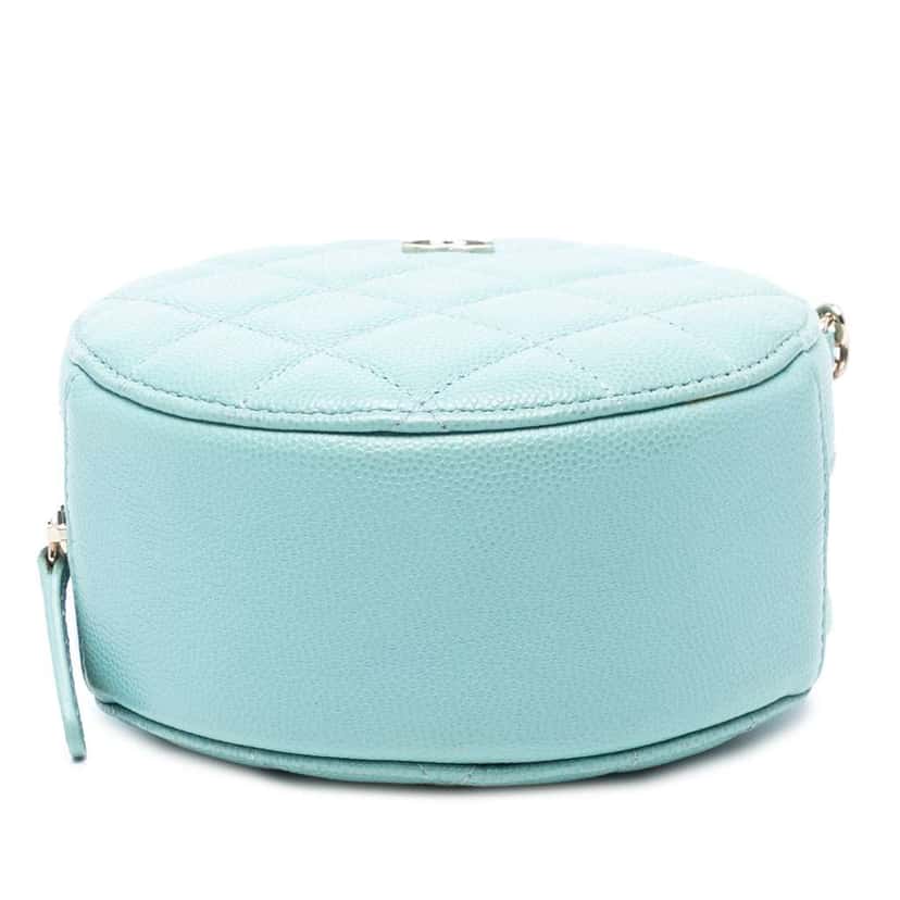 Chanel CC Quilted Caviar Round Clutch With Chain Blue Leather Good condition - Inside View