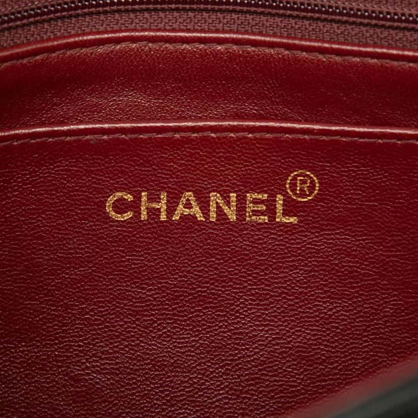 Chanel Small Lambskin Diana Flap Black Leather Good condition - Box View