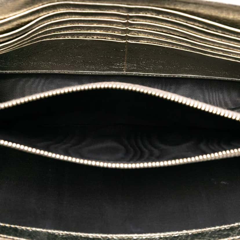 Saint Laurent Crinkled Metallic Calfskin Belle de Jour Chain Clutch Gold Leather Good condition - Model View