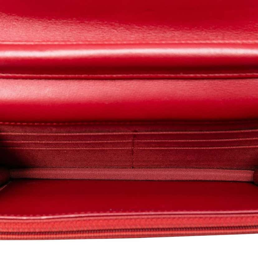 Chanel CC Quilted Lambskin Wallet on Chain Red Leather Good condition - Model View