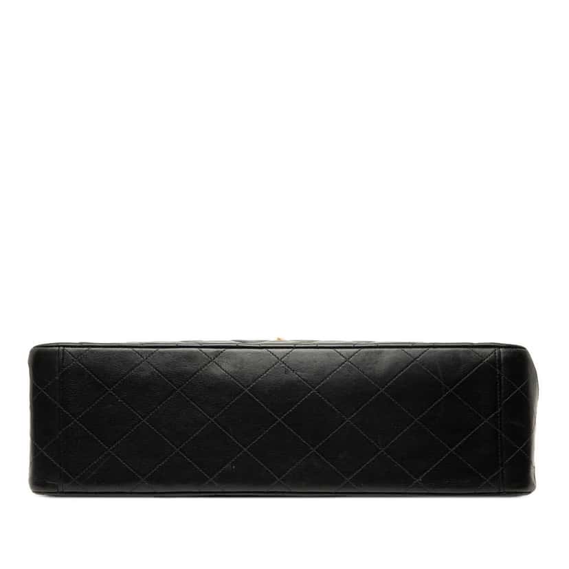 Chanel Maxi XL Classic Lambskin Single Flap Black Leather Good condition - Inside View