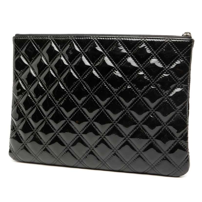 Chanel Medium Quilted Patent O Case Clutch Black Leather Good condition - Back View