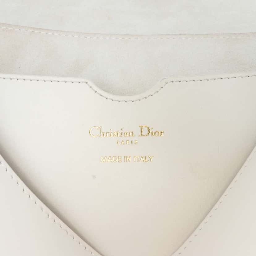 Dior Large Smooth Calfskin Bobby Crossbody White Leather Good condition - Box View