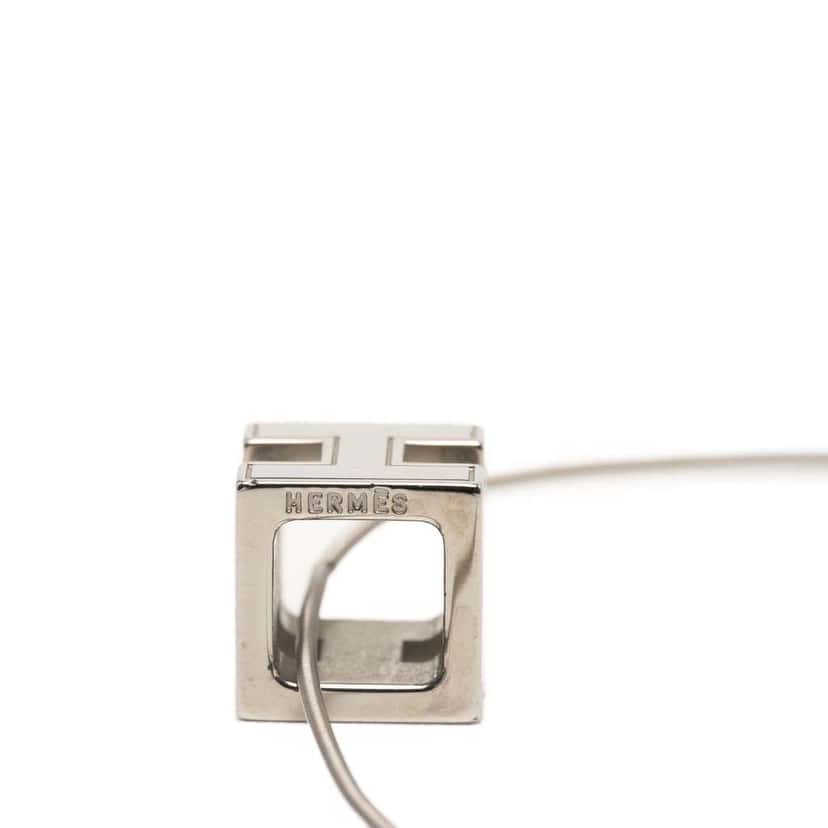 Hermès Palladium Plated Enamel Cage dH Cube Necklace White Good condition - Model View