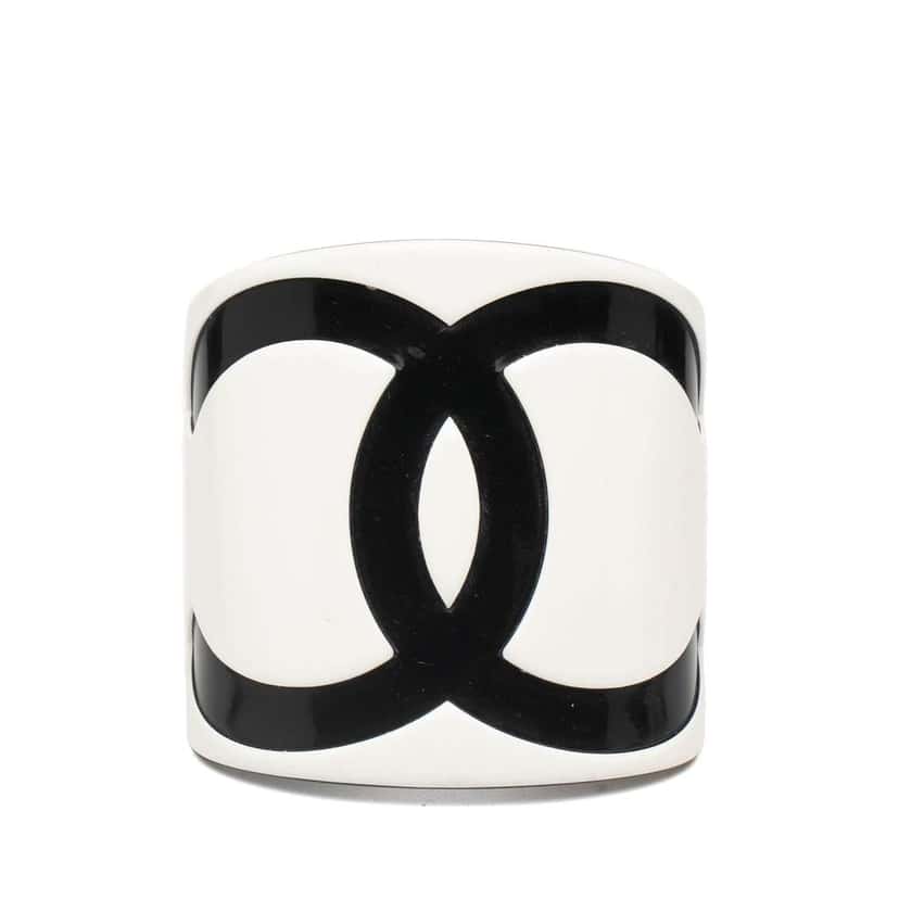Chanel Resin CC Logo Cuff Bracelet White Good condition - Front View