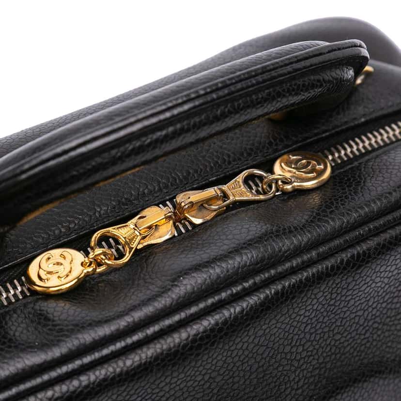 Chanel CC Caviar Vanity Case Black Leather Good condition - Box View