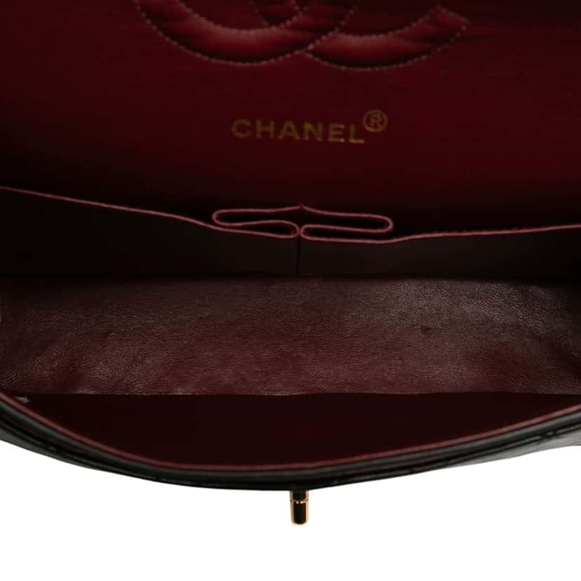 Chanel Medium Classic Lambskin Double Flap Black Leather Good condition - Model View