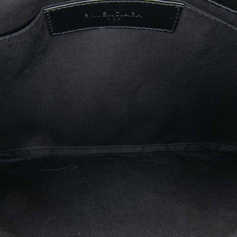 Balenciaga M Canvas Navy Clip Clutch Red Canvas Good condition - Model View