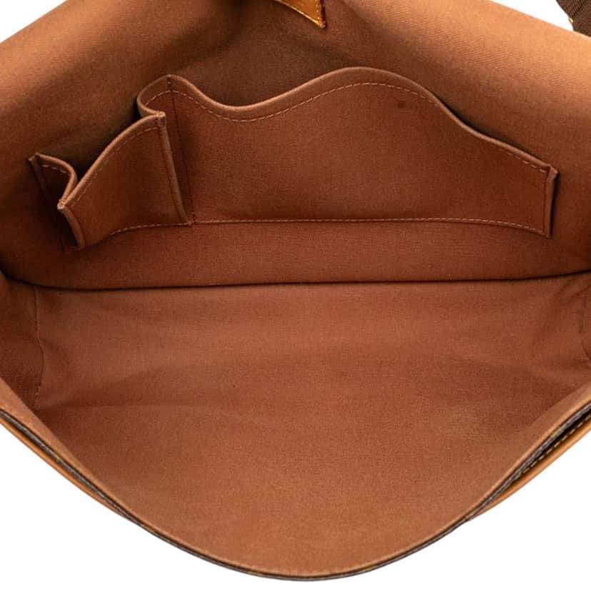 Louis Vuitton Monogram Bosphore Messenger GM Brown Good condition - Model View