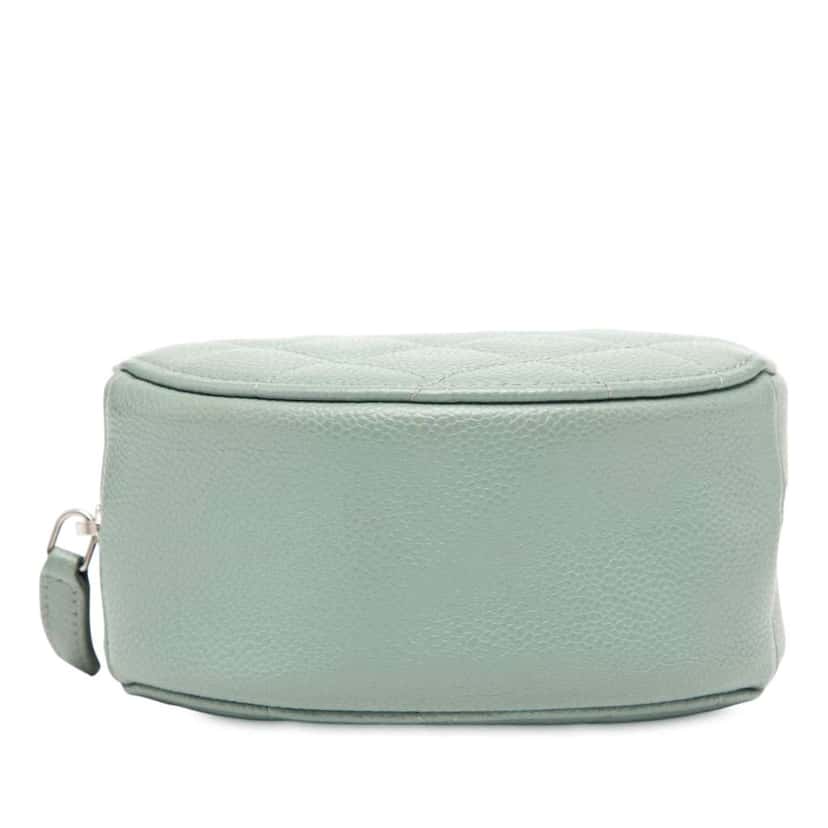 Chanel CC Quilted Caviar Round Clutch With Chain Blue Leather Good condition - Inside View